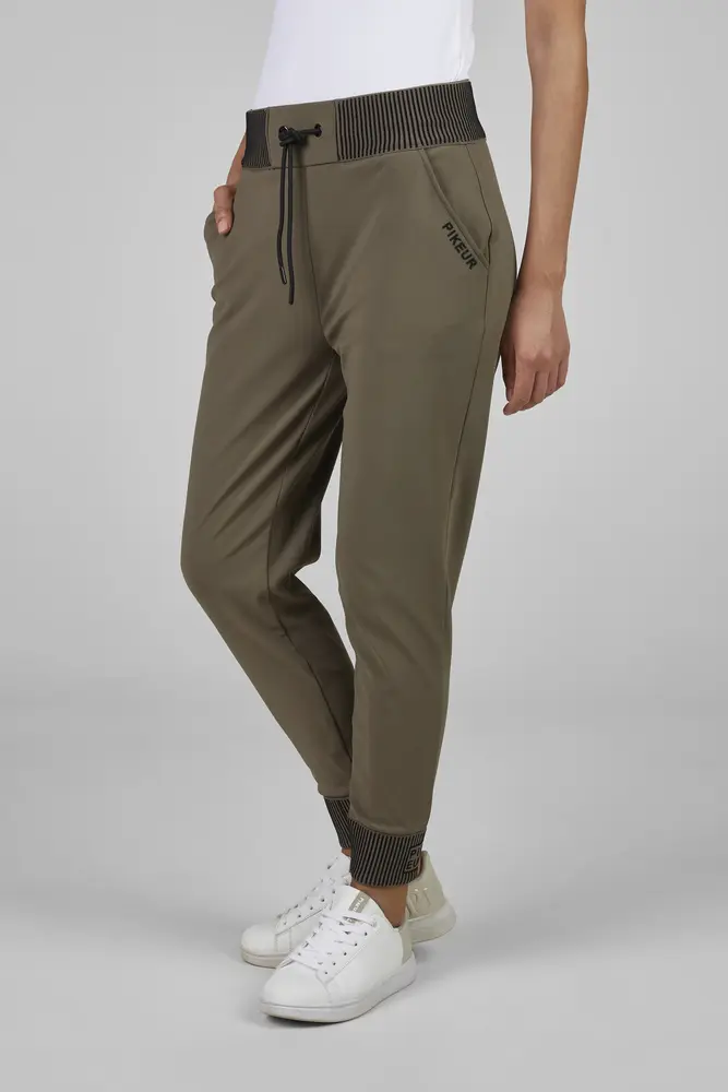 Ladies JOGGER PANTS 8876 Selection winter 2025