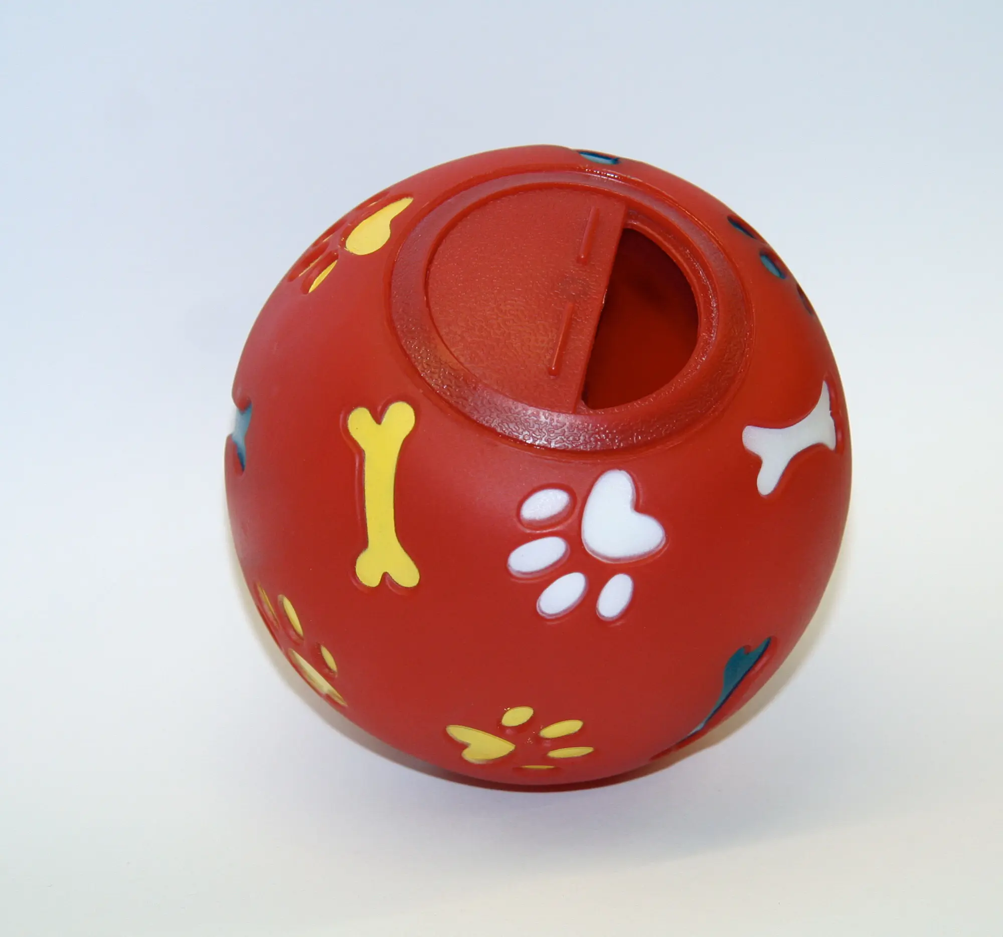 Dog snack ball ø 11cm, red