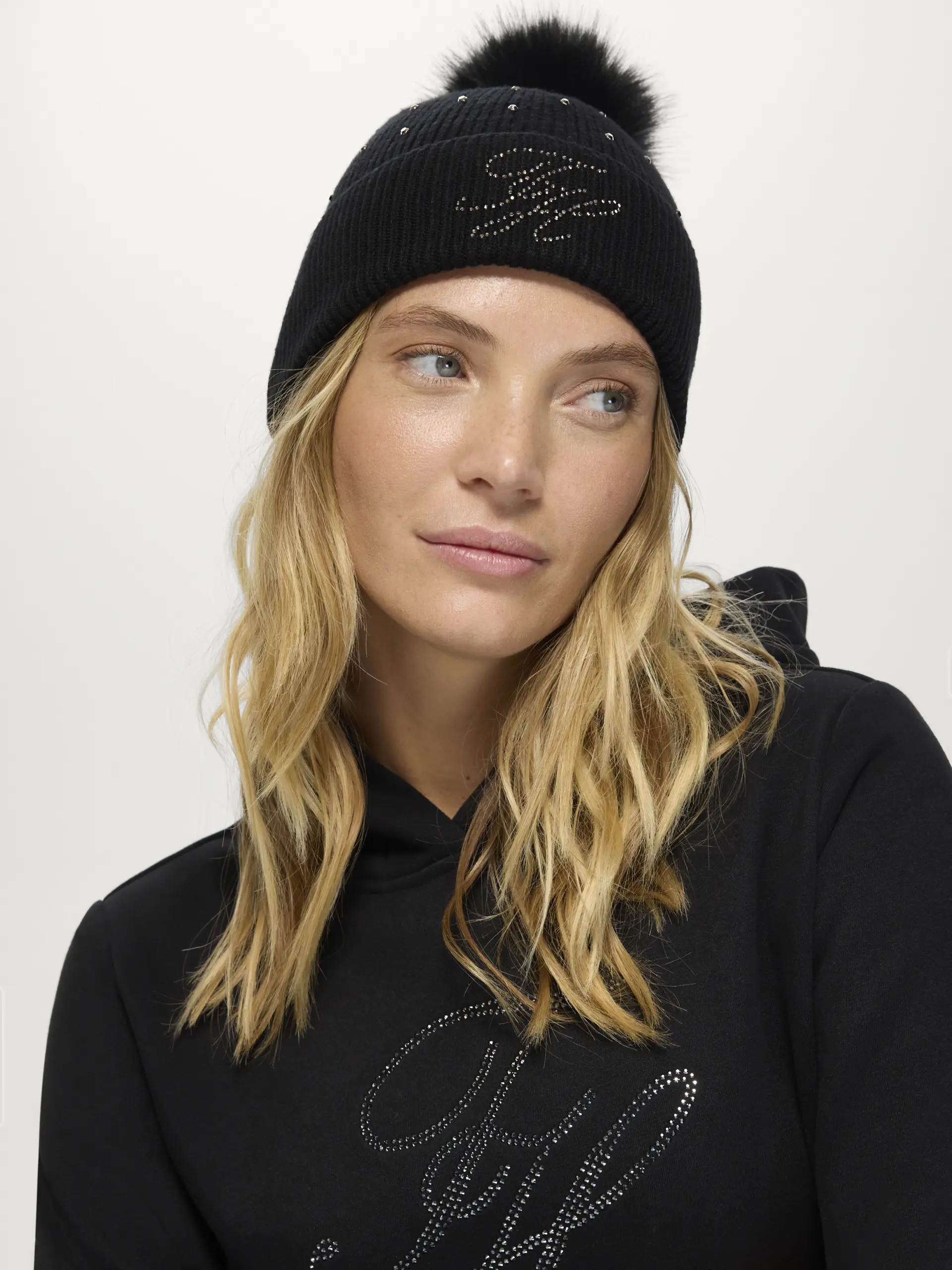 Damen Mütze DALY mit Bommel und Strass