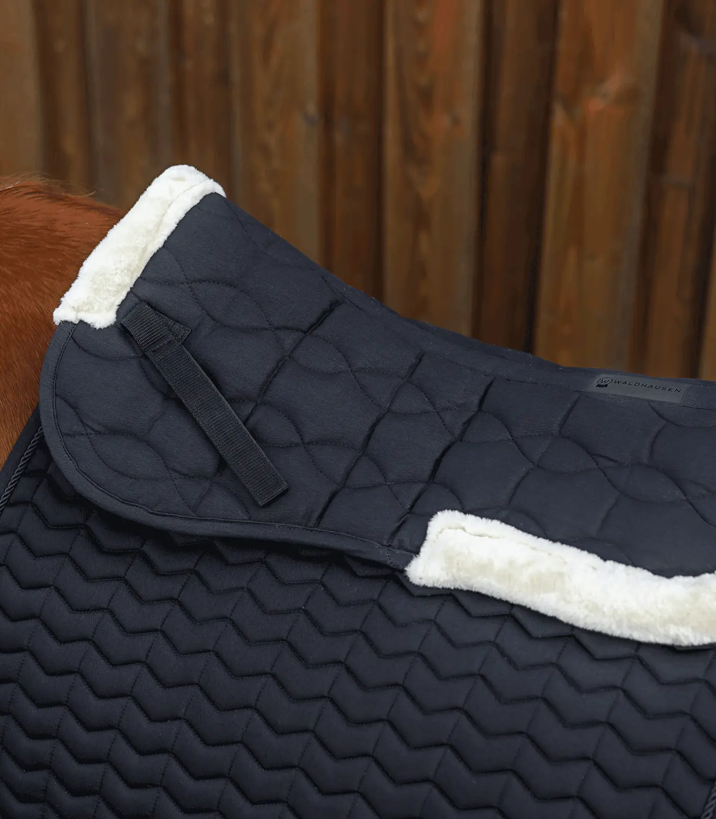 Saddle Pad with synthetic fur