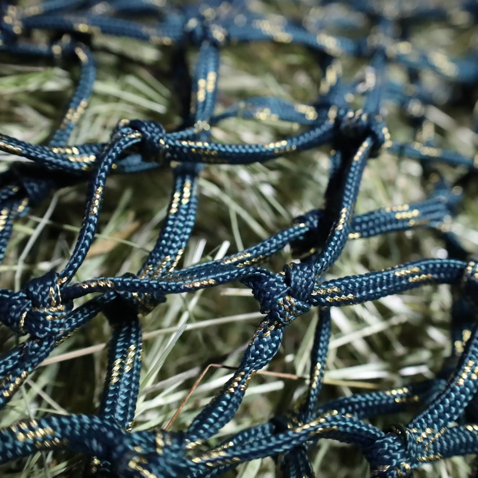 Hay net with Glitter, 5 x 5 cm, flat lacing