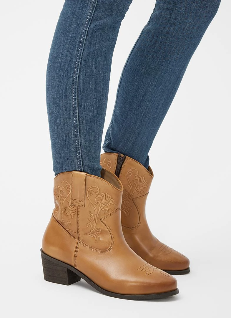 LORETTA Western Boot
