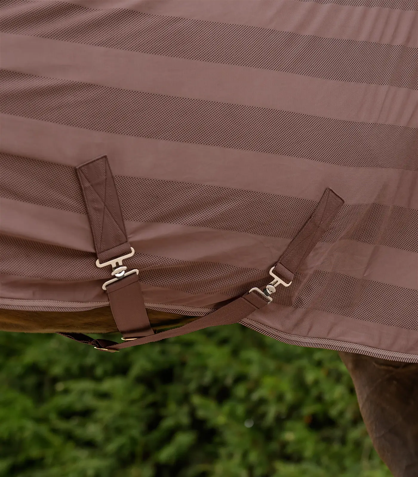 Fly blanket Economic