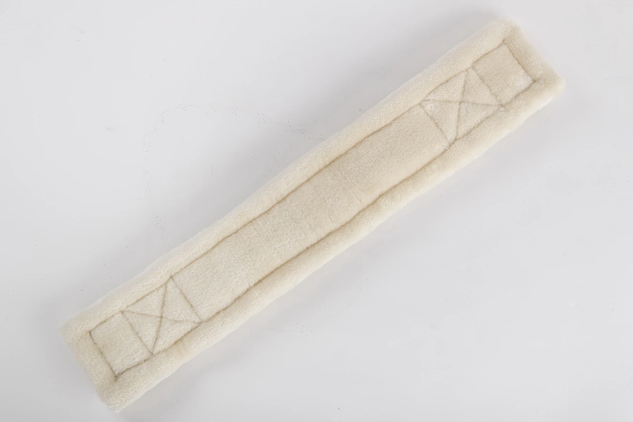 USG Nylon dressage girth with fake fur padding