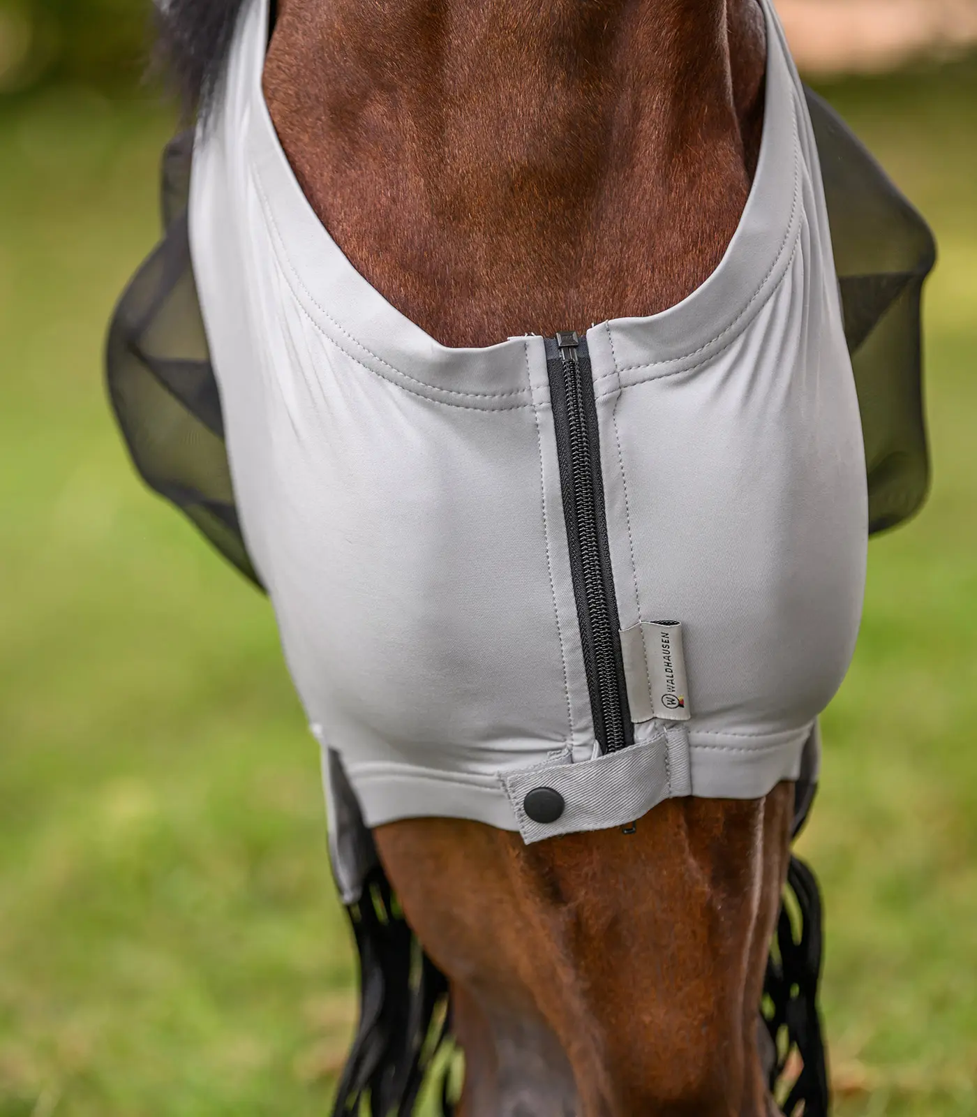 PUCK fly mask with nose fringes
