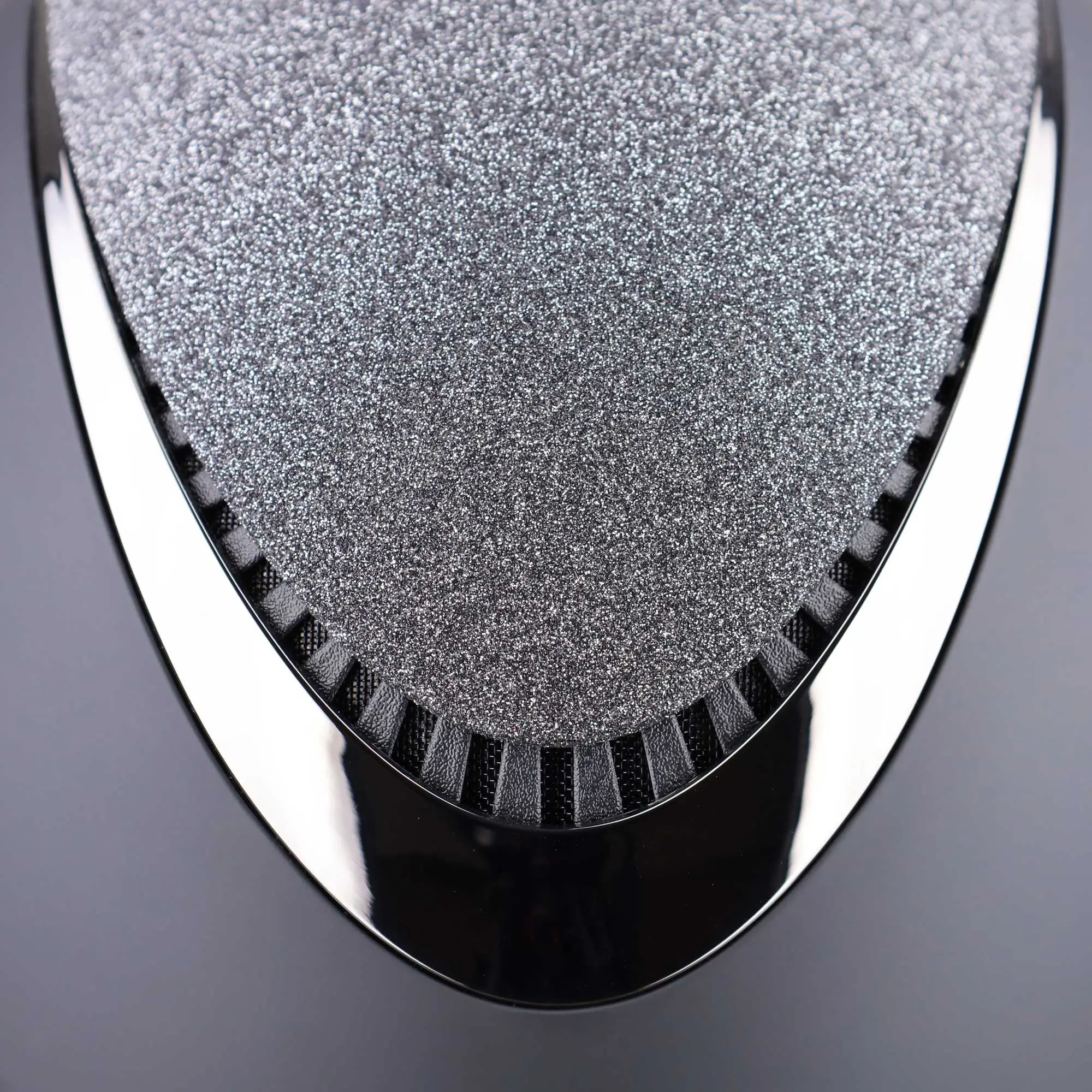 Reithelm "Comfort Sparkle", matte ABS-Außenschale mit grauem Glit